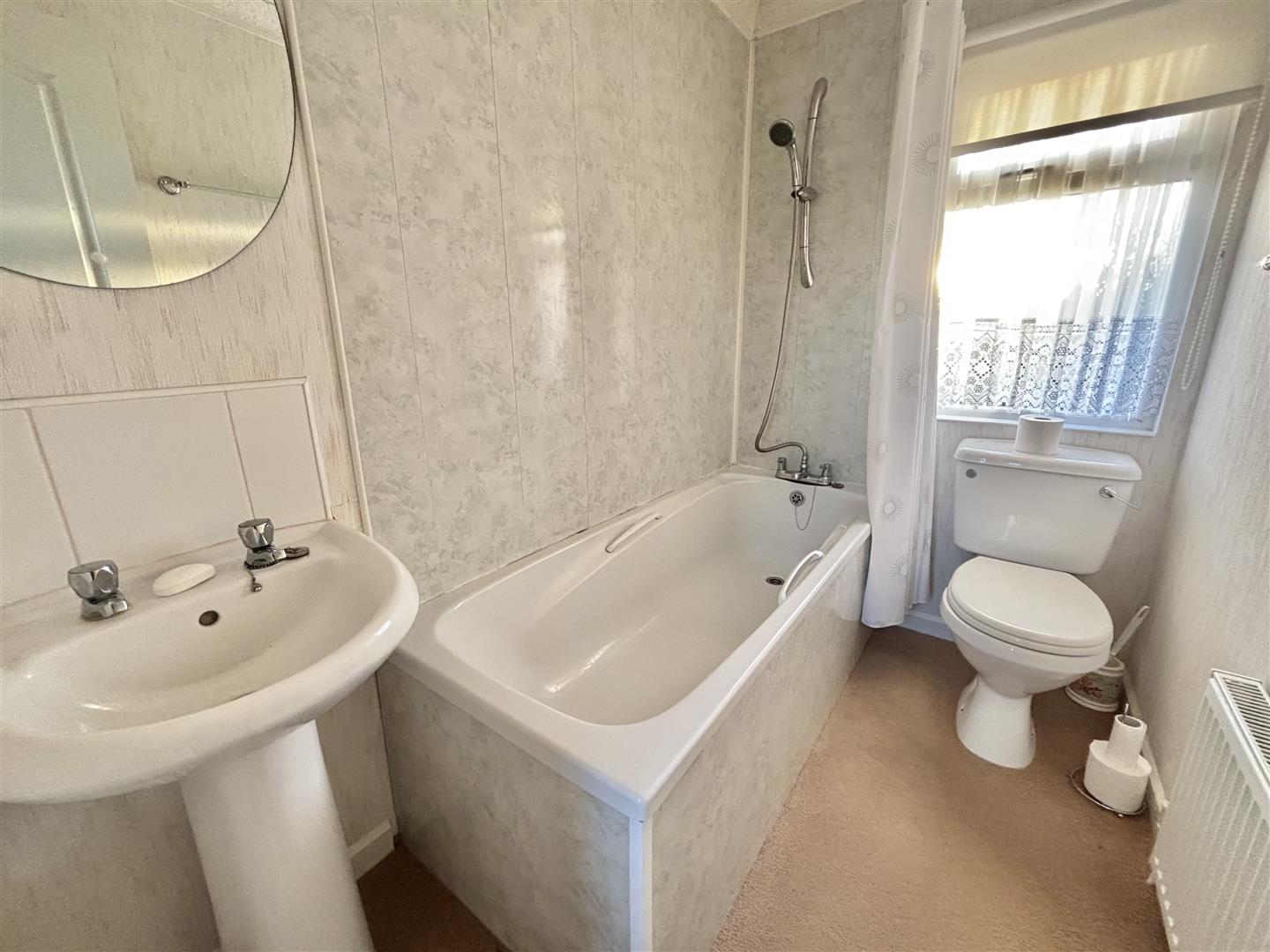 Ystrad Road, Fforestfach, Swansea, SA5 4BX